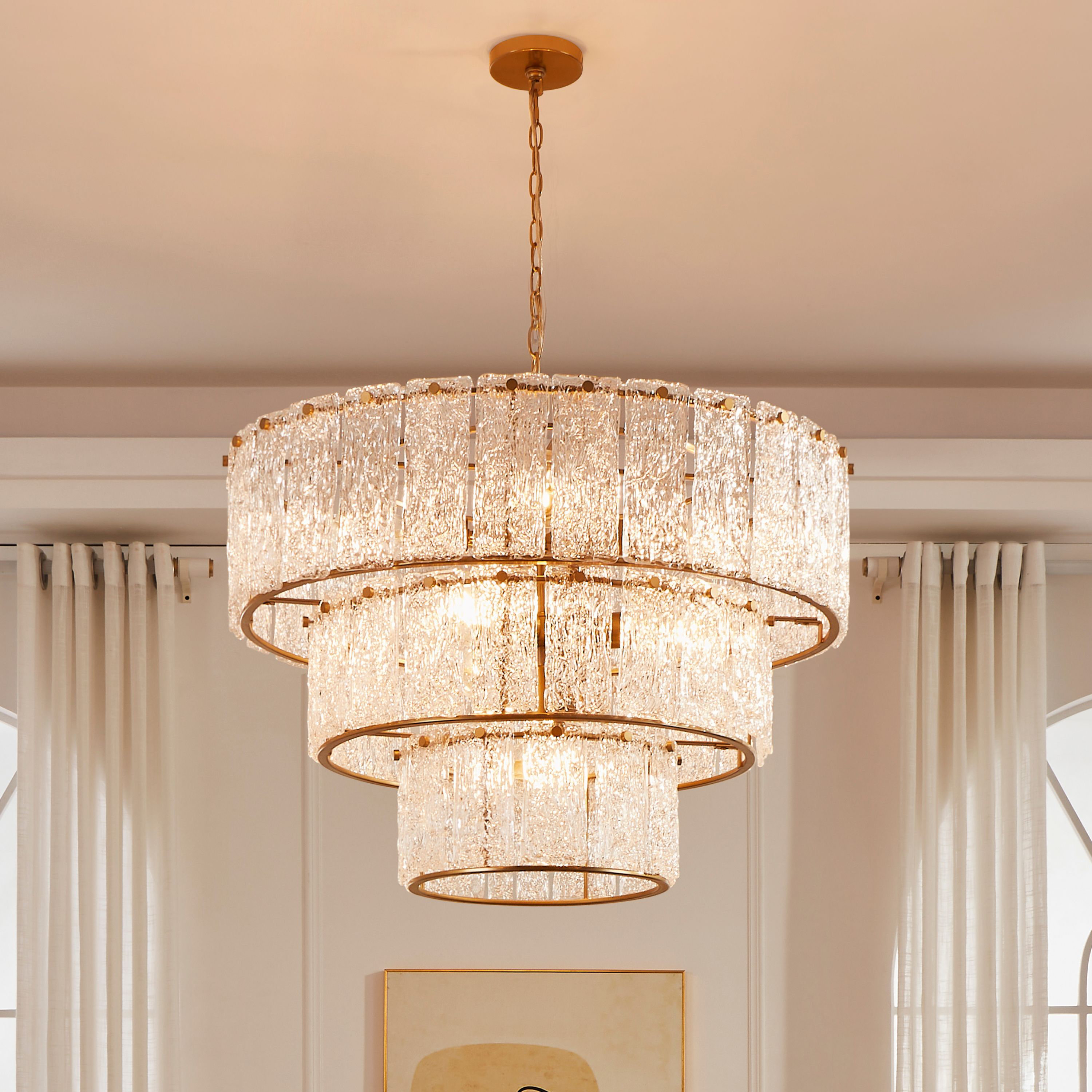 Mercer41 Harlune 8-Light Distressed Gold 3-Tiered Glass Chandelier